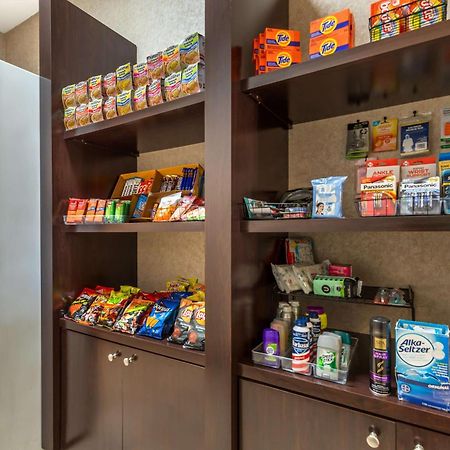 Best Western Plus Lytle Inn And Suites Екстер'єр фото
