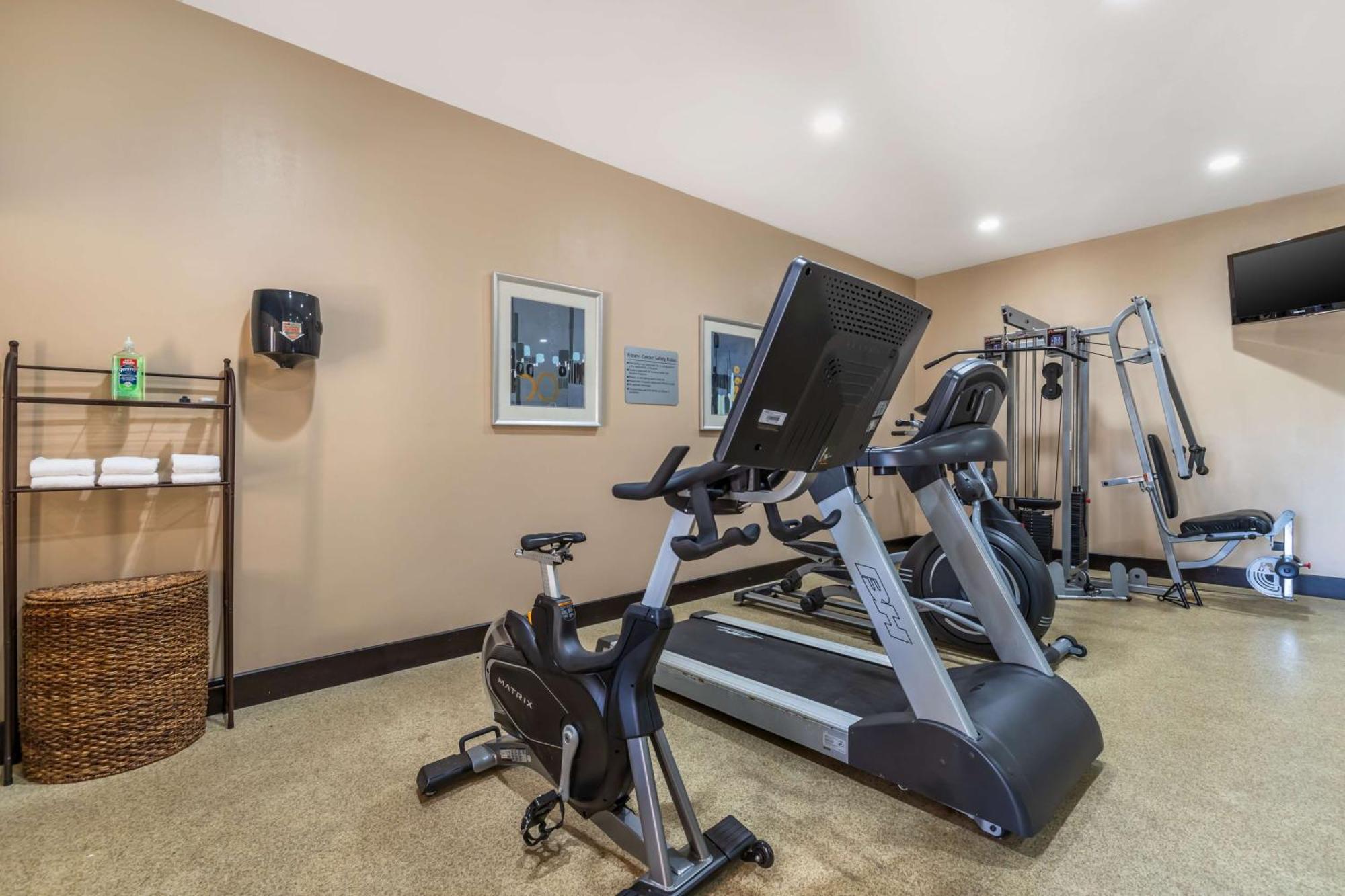 Best Western Plus Lytle Inn And Suites Екстер'єр фото