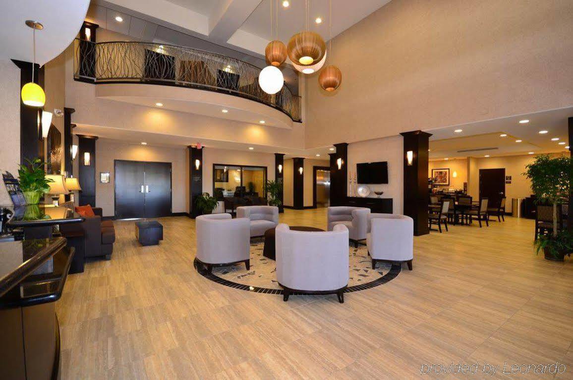 Best Western Plus Lytle Inn And Suites Екстер'єр фото